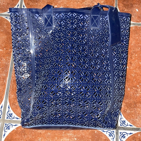 Tory Burch leather cutout tote - Picture 3 of 4